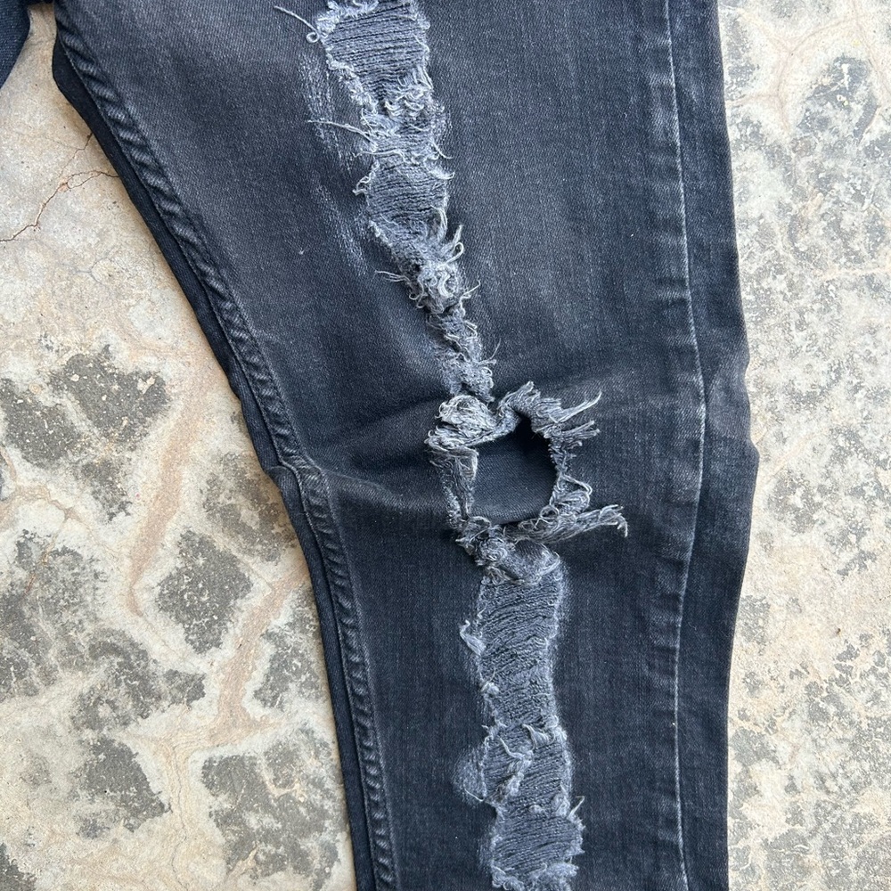 Levi’s 512 thrashed distressed jeans - Picture 9 of 10